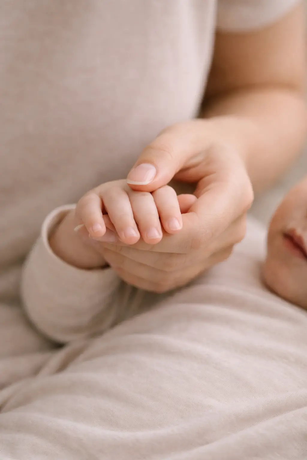 Warme, persönliche Kursatmosphäre mit Mutter und Baby